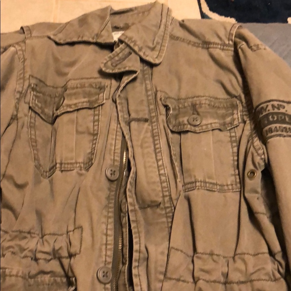 Unisex The Children’s Place Jacket size M 7-8